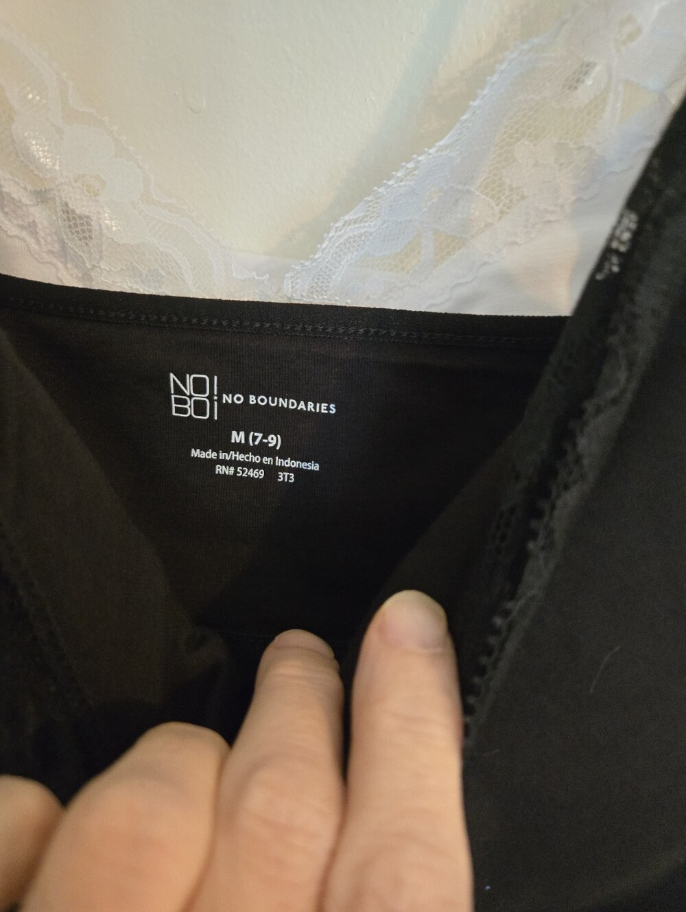 No Boundaries Black And White  Lace-Trim Cami Tank Tops, Sz M (7-9) NWT (2 Av) - Picture 4 of 10